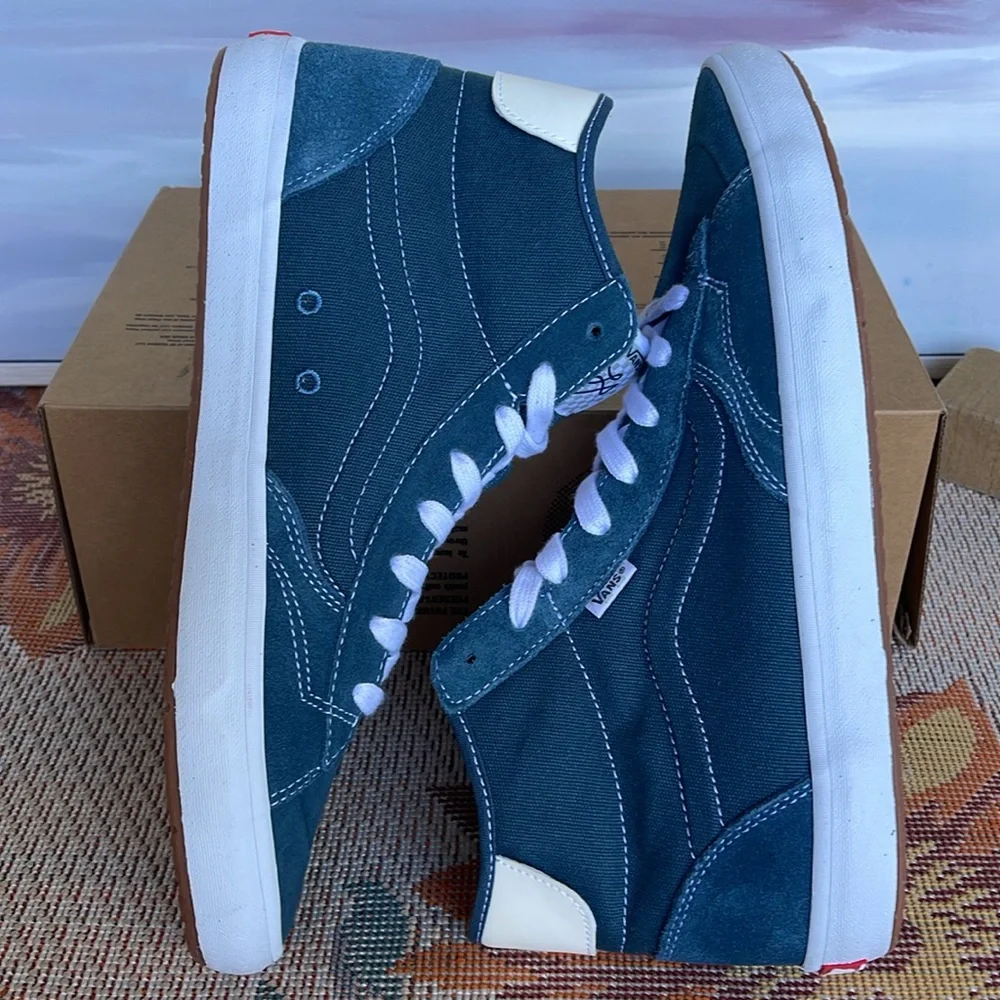 Vans Men’s The Lizzie
Teal
VN0A4BX1TEA
Sneakers - Picture 12 of 16